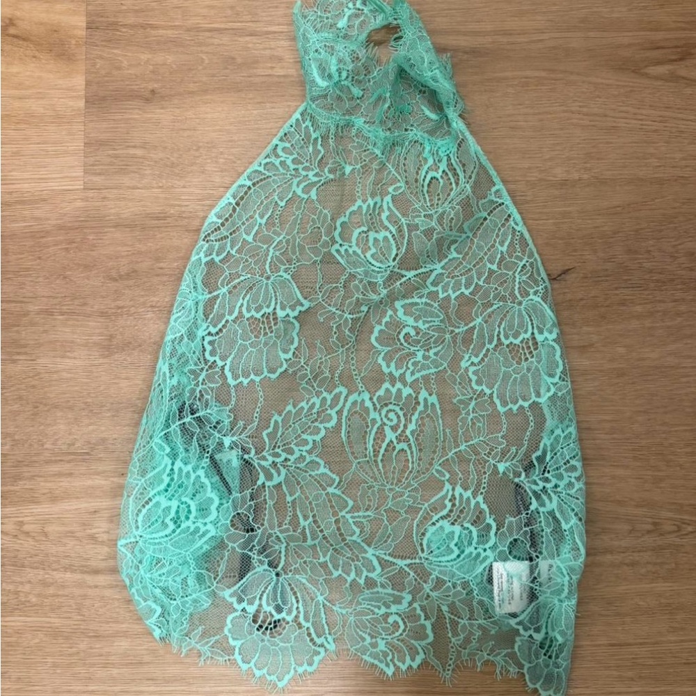 Retrofete Aqua Lace Top - Picture 3 of 4